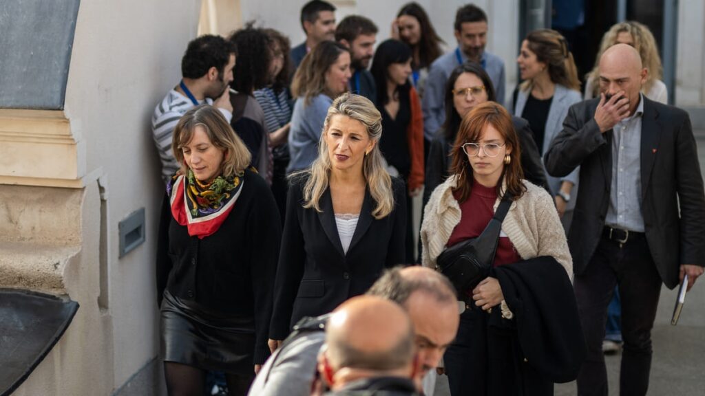 Los socios de Yolanda Díaz se preparan para borrar ‘Sumar’: «El debate sobre el nombre tendrá su tiempo» Los socios de Yolanda Díaz se preparan para borrar ‘Sumar’: «El debate sobre el nombre tendrá su tiempo»