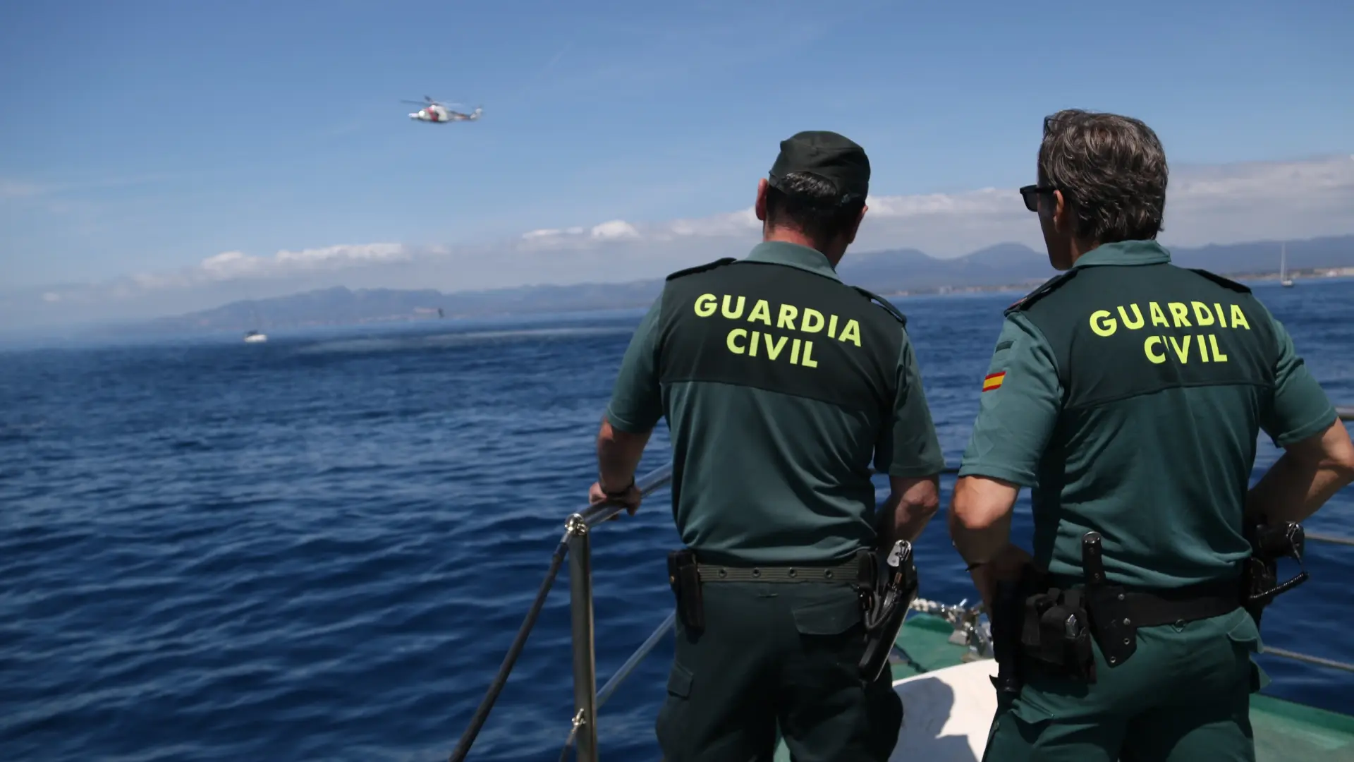 Muere una menor de 15 años por cuchilladas en el cuello en la costa alicantina Muere una menor de 15 años por cuchilladas en el cuello en la costa alicantina