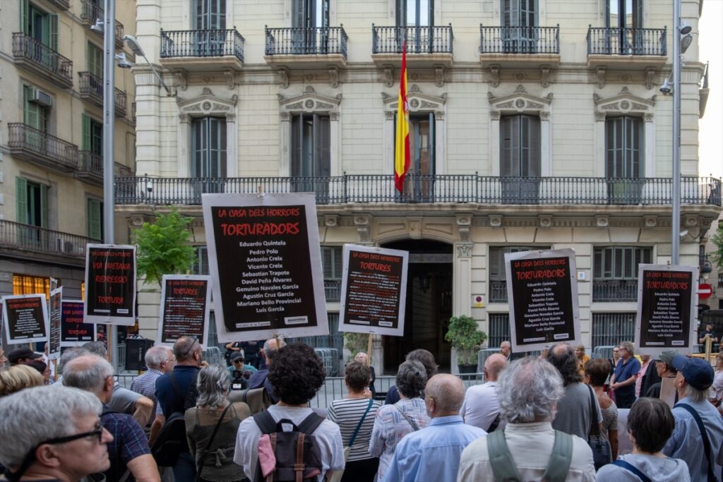 Sumar pide convertir la comisaría de Vía Laietana de Barcelona en un Espacio de Memoria contra la tortura franquista Sumar pide convertir la comisaría de Vía Laietana de Barcelona en un Espacio de Memoria contra la tortura franquista