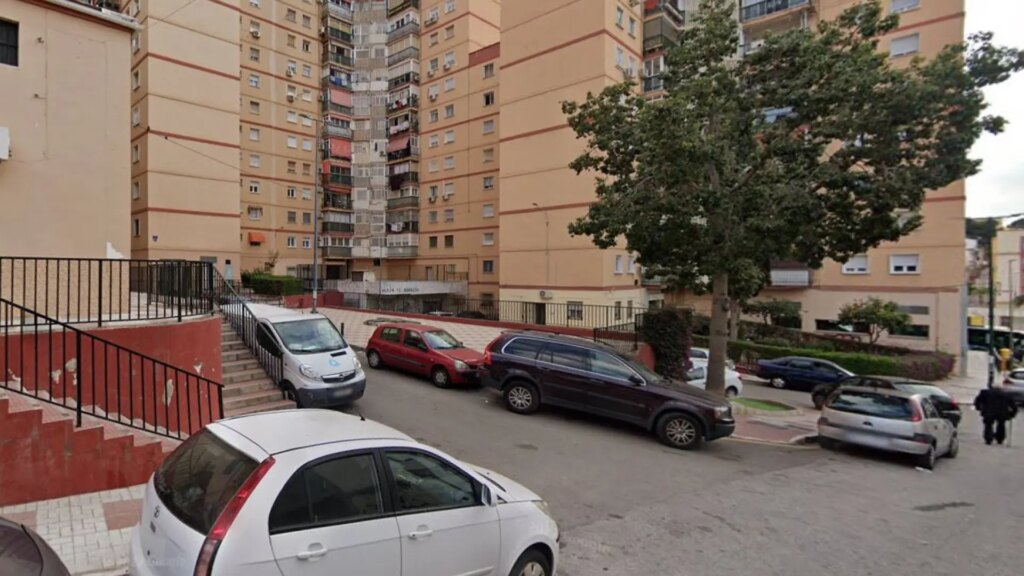 Un hombre herido por varios disparos en un tiroteo en Málaga Un hombre herido por varios disparos en un tiroteo en Málaga