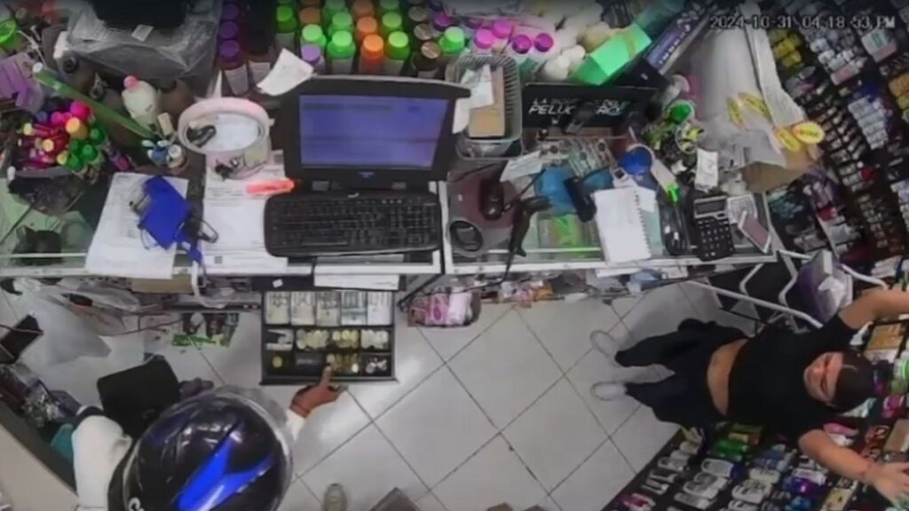 Medelín: Comerciante de belleza le saquearon su negocio en Laureles Medelín: Comerciante de belleza le saquearon su negocio en Laureles