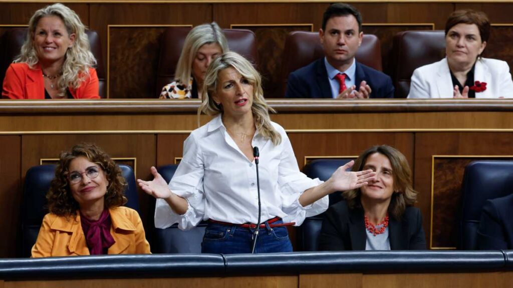 Yolanda Díaz exige una paga vitalicia de 825 euros mensuales para las personas LGTBI perseguidas por el franquismo