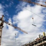 El círculo vicioso de la vivienda: la falta de casas ahuyenta a los que las construyen