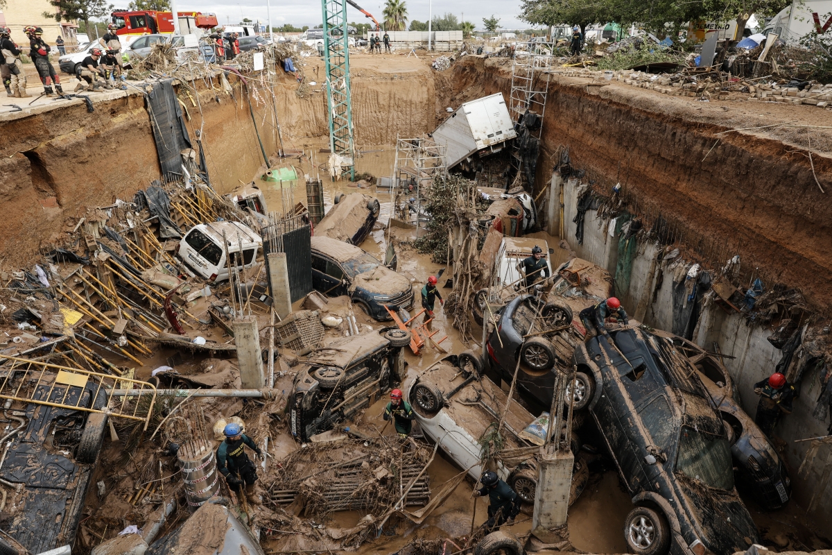La Guardia Civil refuerza sus efectivos por la DANA: más de 36.000 rescates y auxilios a víctimas La Guardia Civil refuerza sus efectivos por la DANA: más de 36.000 rescates y auxilios a víctimas