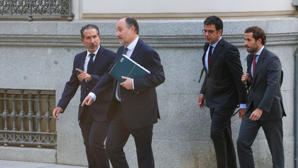 El ex ‘número tres’ de Transportes también se niega a contestar en la comisión del ‘caso Koldo’