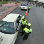 Conductores en Bogotá ya no pagarán multas por dejar el carro en la calle