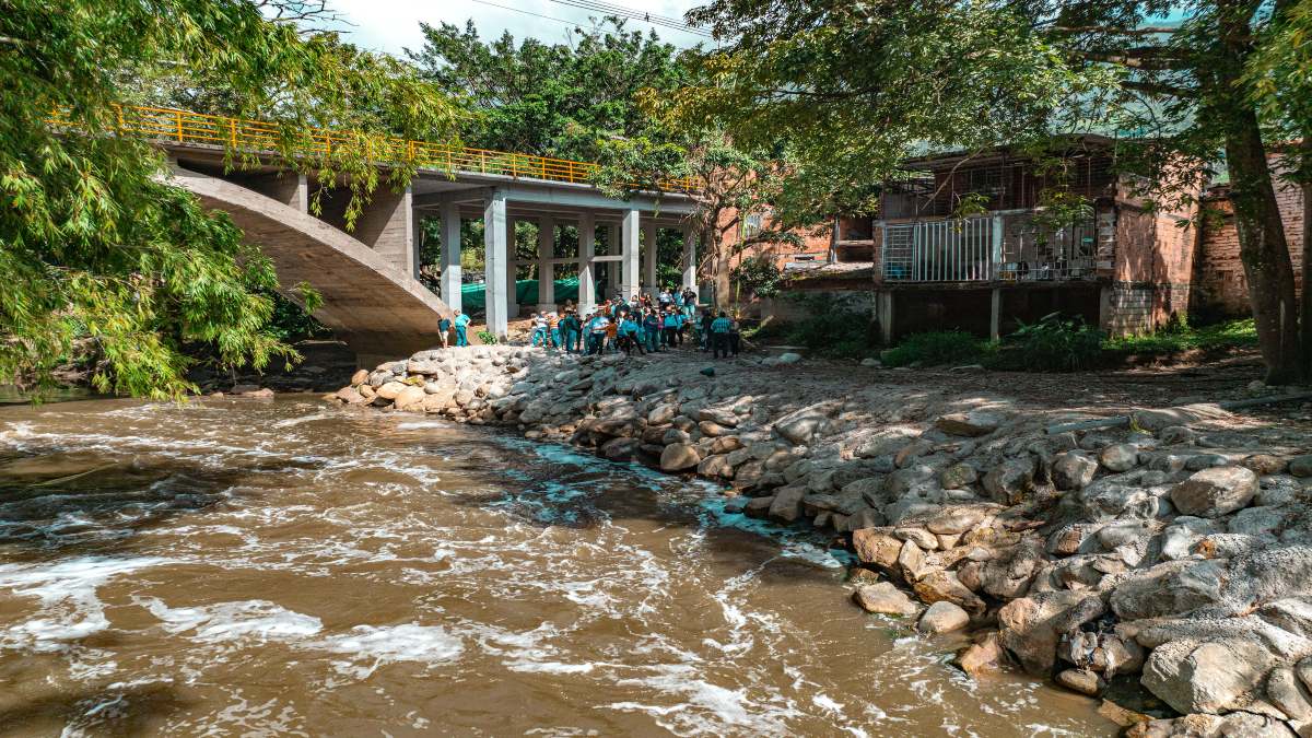 Alcaldía de Barbosa invirtió 8 millone para mitigar riesgo por lluvias Alcaldía de Barbosa invirtió 8 millone para mitigar riesgo por lluvias