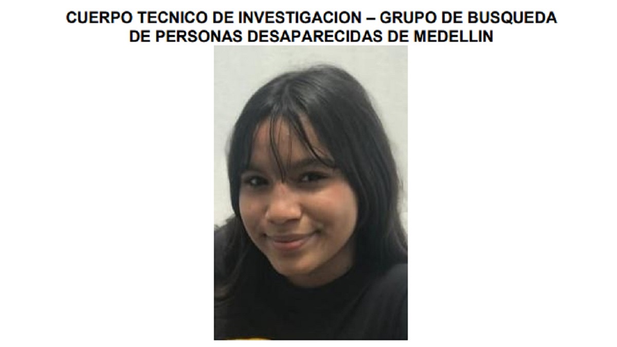 Familia busca a adolescente desaparecida en Medellín Familia busca a adolescente desaparecida en Medellín