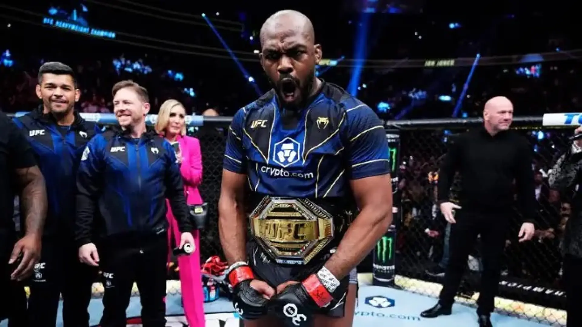 noquea a Stipe Miocic y se confirma como uno de los mejores de todos los tiempos noquea a Stipe Miocic y se confirma como uno de los mejores de todos los tiempos