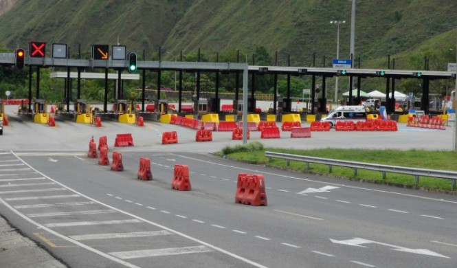 Nuevas tarifas en PEAJES en la VÍA AL LLANO a partir del 16 de noviembre Nuevas tarifas en PEAJES en la VÍA AL LLANO a partir del 16 de noviembre
