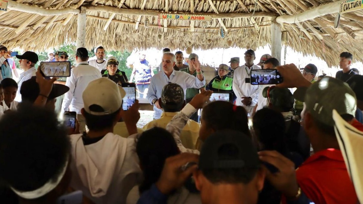 “No los vamos a dejar solos”: Gobernador de Antioquia en Turbo “No los vamos a dejar solos”: Gobernador de Antioquia en Turbo