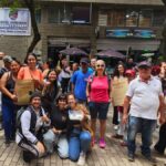 Venteros informales de Medellín adelantan un plantón