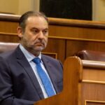 Los correos de Koldo revelan los trabajos del gabinete de Ábalos para tapar el ‘Delcygate’ Los correos de Koldo revelan los trabajos del gabinete de Ábalos para tapar el ‘Delcygate’