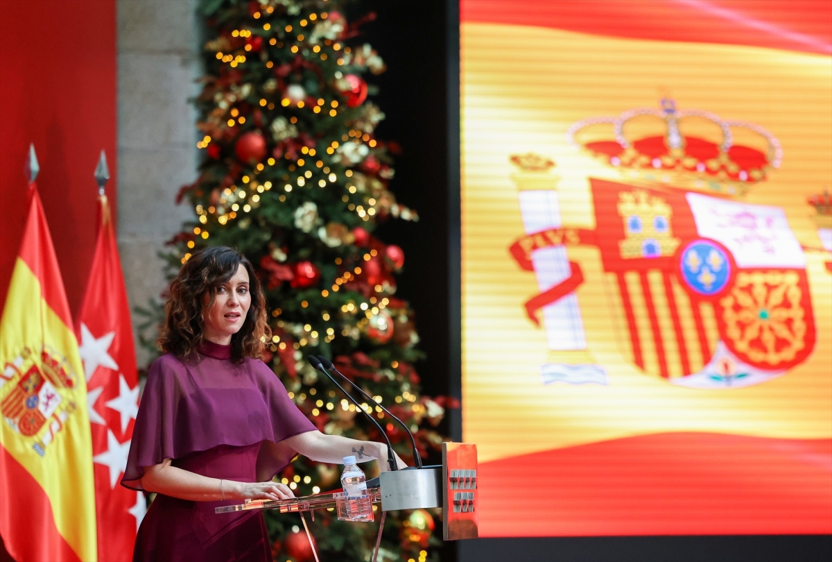 Ayuso estalla contra Sánchez tras su anuncio de actos por la muerte de Franco: «Ha enloquecido» Ayuso estalla contra Sánchez tras su anuncio de actos por la muerte de Franco: «Ha enloquecido»