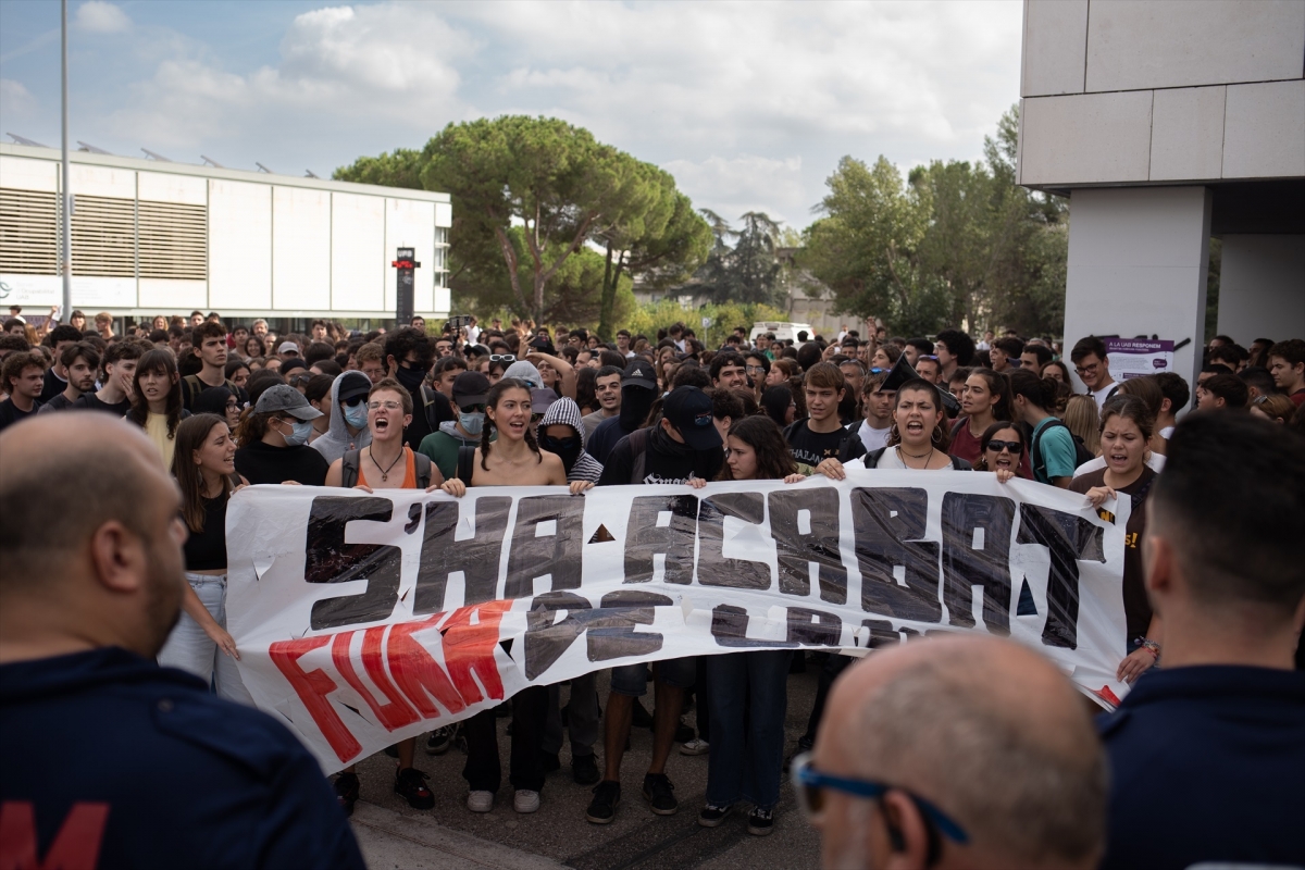 El constitucionalismo crece y amenaza el discurso separatista catalán en la universidad