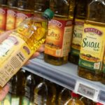 El precio del aceite cierra el año en ‘caída libre’ y pone en alerta a los productores