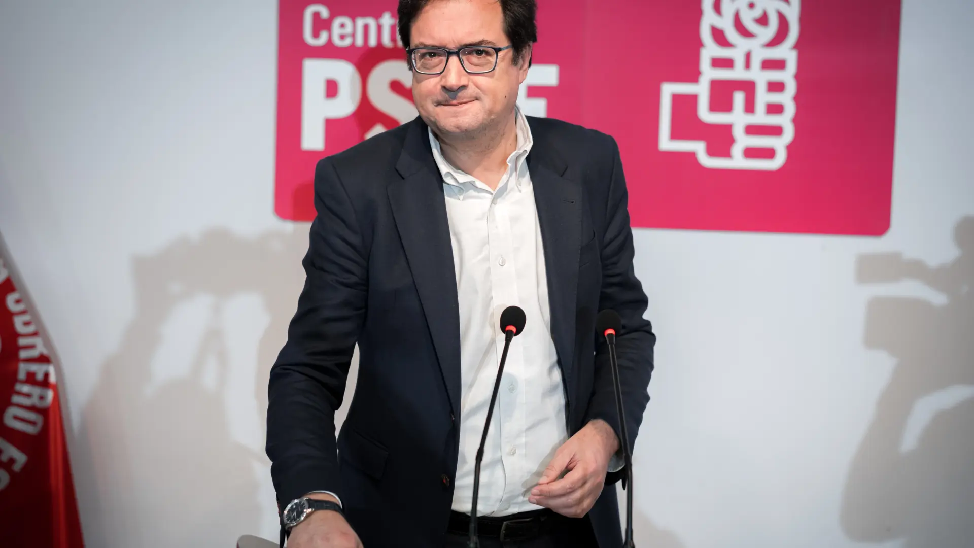 López dice que no ha hablado con Lobato y que la oposición del PP se basa en «reproducir los argumentos de Manos Limpias» López dice que no ha hablado con Lobato y que la oposición del PP se basa en «reproducir los argumentos de Manos Limpias»