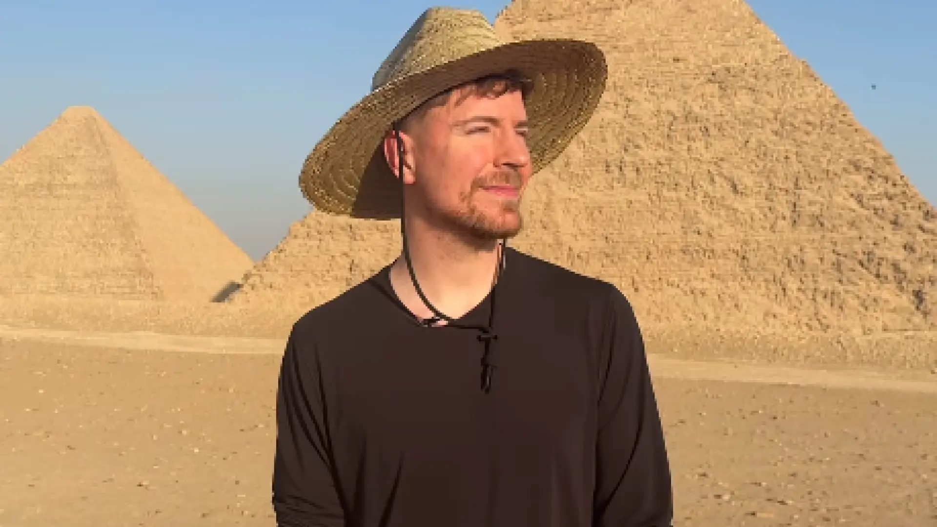 MrBeast ‘alquila’ las pirámides de Egipto para grabar uno de sus vídeos MrBeast ‘alquila’ las pirámides de Egipto para grabar uno de sus vídeos