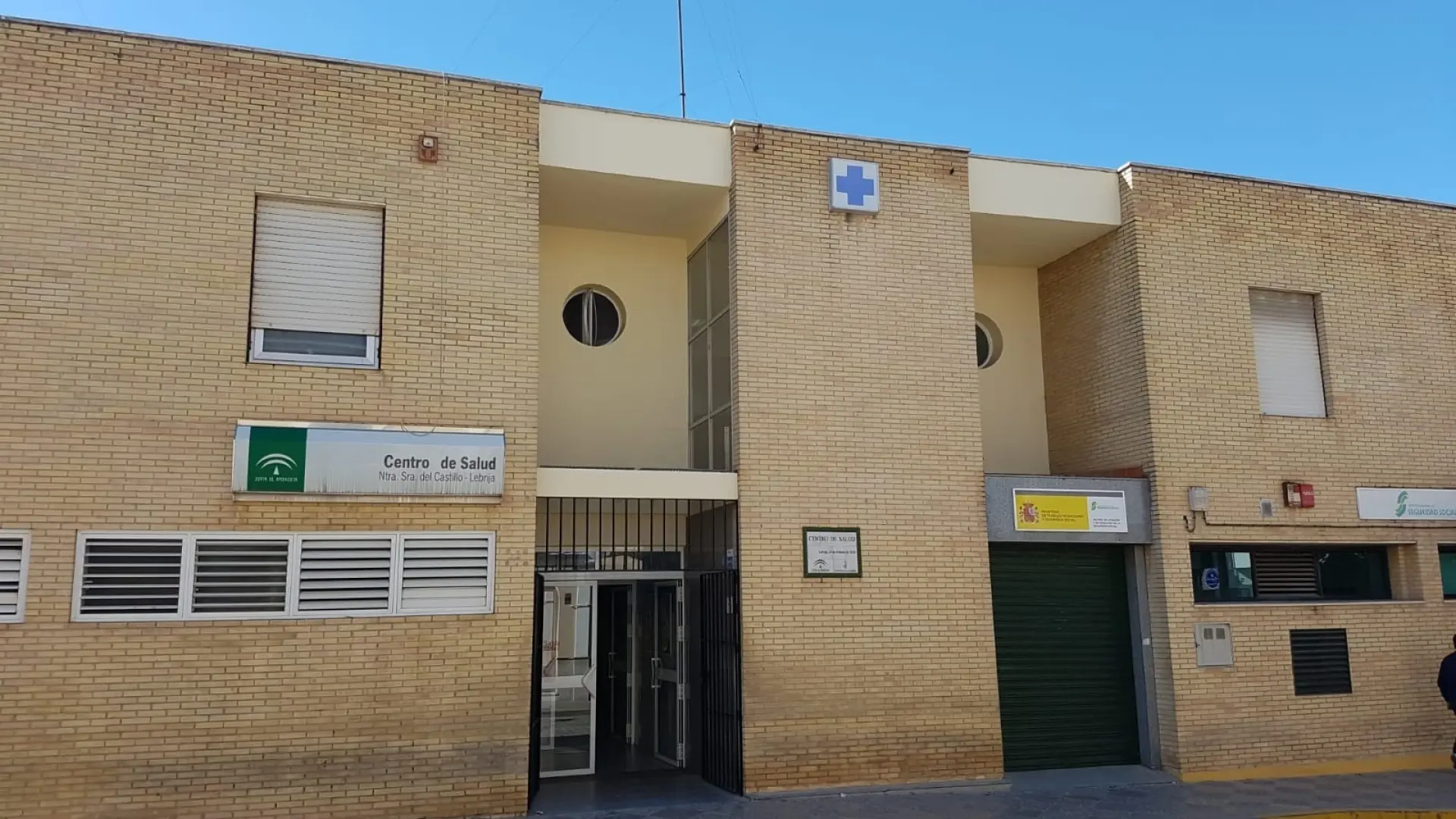 Piden tres años de cárcel para una enfermera por acceder seis veces sin permiso al historial de un paciente Piden tres años de cárcel para una enfermera por acceder seis veces sin permiso al historial de un paciente