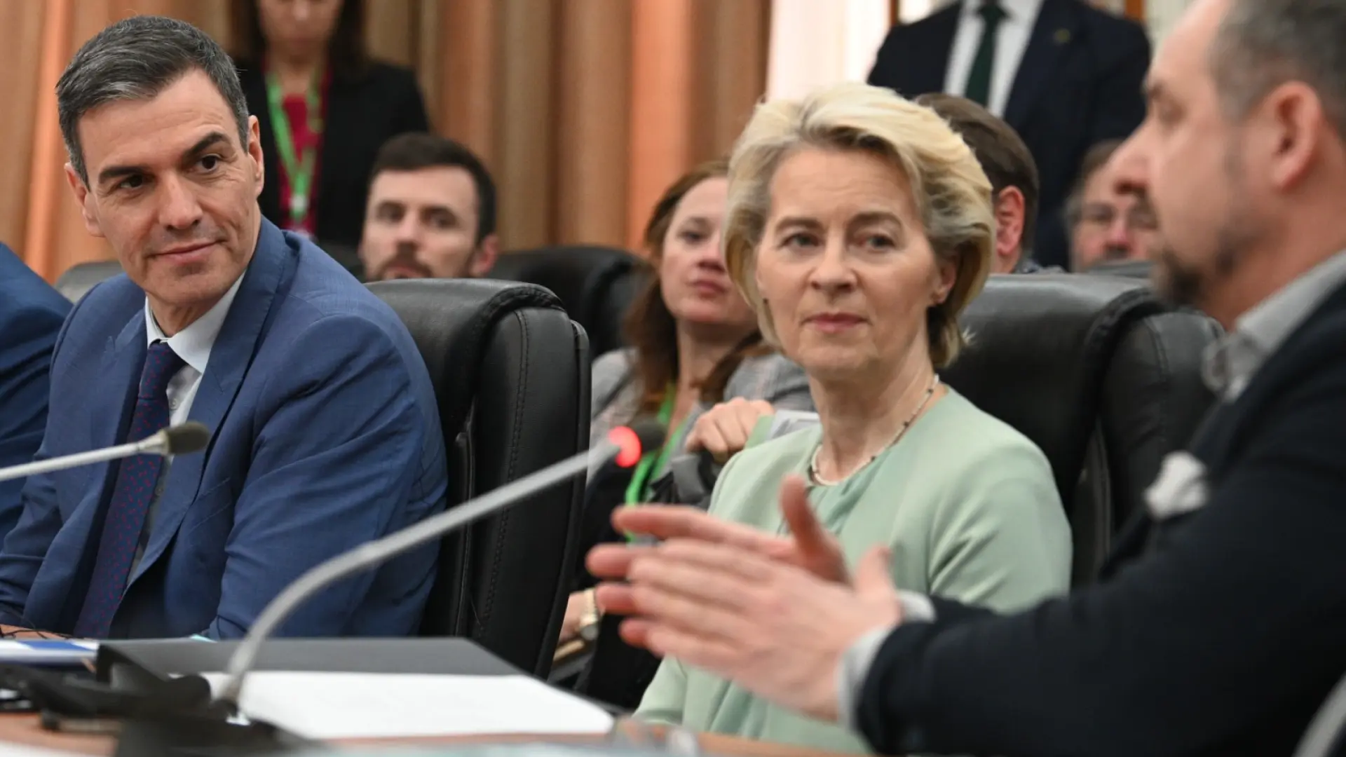 Sánchez habla de suceso «terrible» y Von der Leyen pide un castigo severo al autor Sánchez habla de suceso «terrible» y Von der Leyen pide un castigo severo al autor