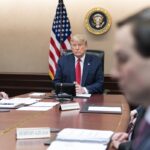 Trump se desentiende de la crisis en Siria ante el avance yihadista: «No es nuestra lucha, no es un país amigo» Trump se desentiende de la crisis en Siria ante el avance yihadista: «No es nuestra lucha, no es un país amigo»