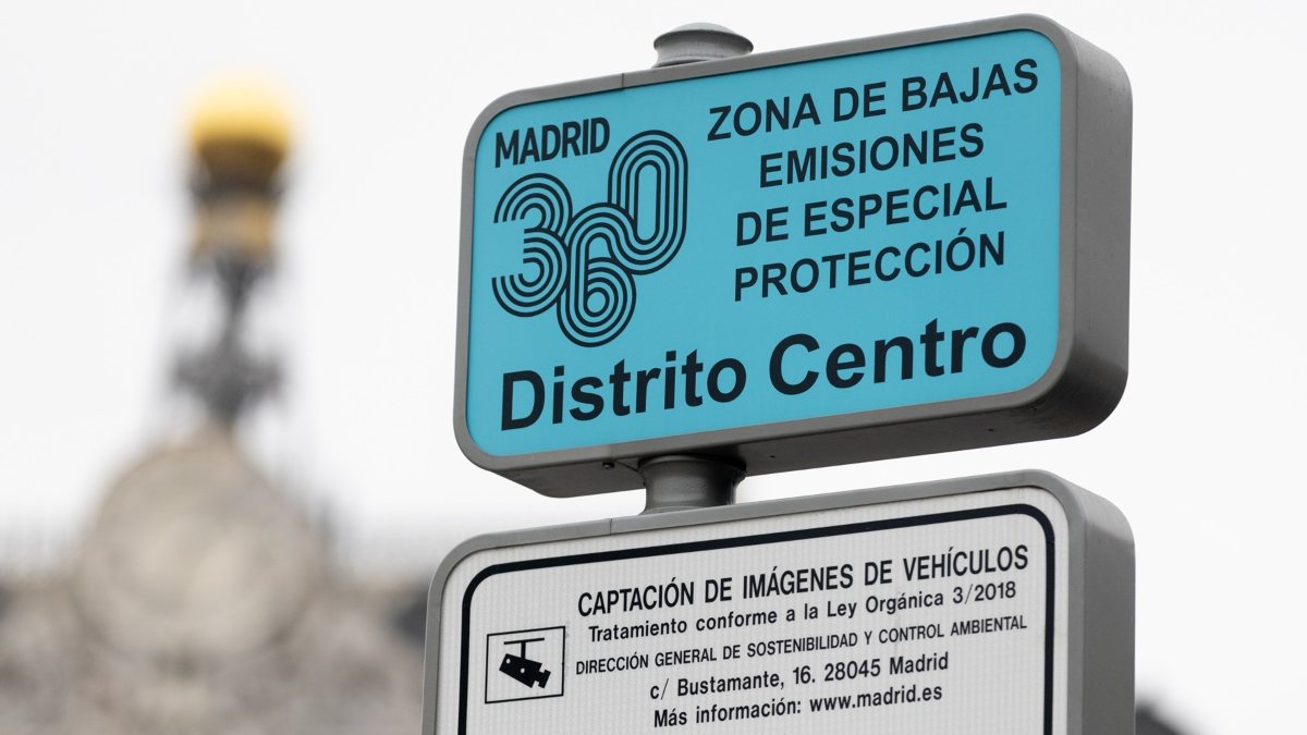 El Ayuntamiento prorroga hasta finales de 2025 la entrada de vehículos sin etiqueta a Madrid El Ayuntamiento prorroga hasta finales de 2025 la entrada de vehículos sin etiqueta a Madrid