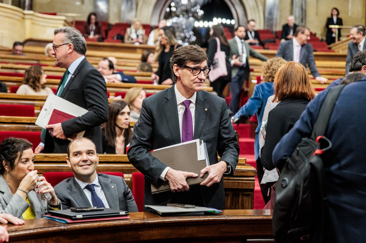 Illa asume la línea dura de Junts con la inmigración para dar a los Mossos el control de puertos y aeropuertos