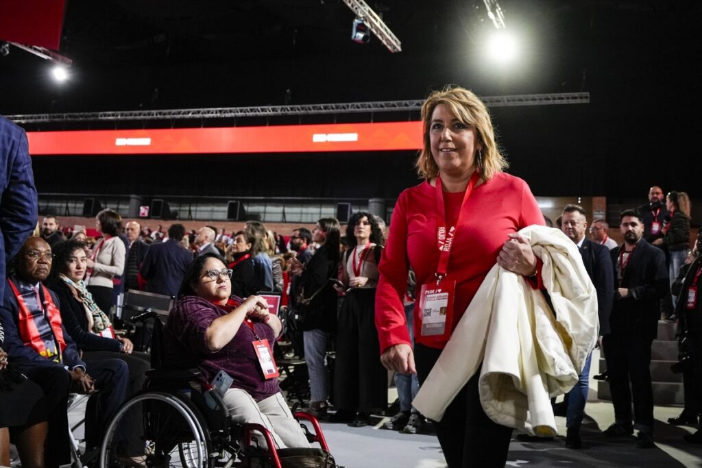 Susana Díaz irrumpe en la guerra del PSOE andaluz con su propia candidata y Sánchez recupera a Montero como solución