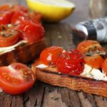La receta navideña del día: Bruschettas de tomate y albahaca La receta navideña del día: Bruschettas de tomate y albahaca