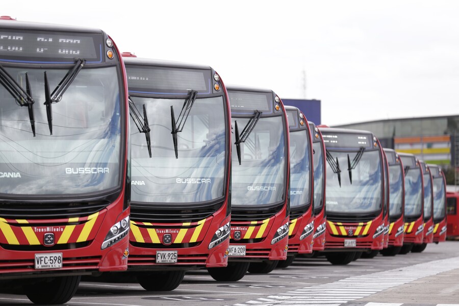 TRANSMILENIO celebra su ANIVERSARIO: Cuatro momentos clave en 24 AÑOS