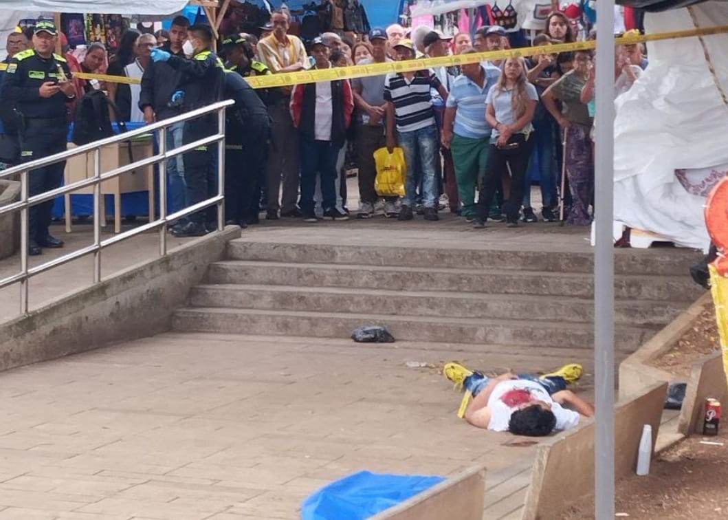 Noticias Medellín: Un hombre fue asesinado en el parque de Bello Noticias Medellín: Un hombre fue asesinado en el parque de Bello