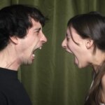 Cómo diferenciar a una persona tóxica de una narcisista, según una psicóloga Cómo diferenciar a una persona tóxica de una narcisista, según una psicóloga