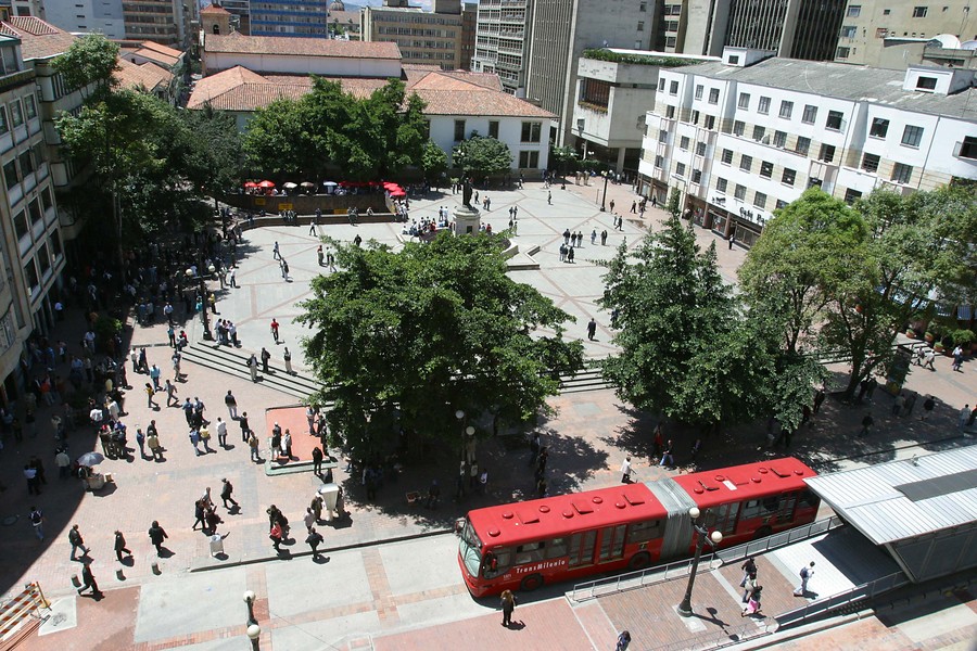 El nuevo logro de TransMilenio: tomo decisión con vendedores en Av. Jiménez
