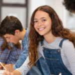 BECAS para estudiar GRATIS en el 2025 en dos prestigiosas UNIVERSIDADES