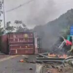 Accidente de tractocamión dejó a conductor con graves heridas en Antioquia