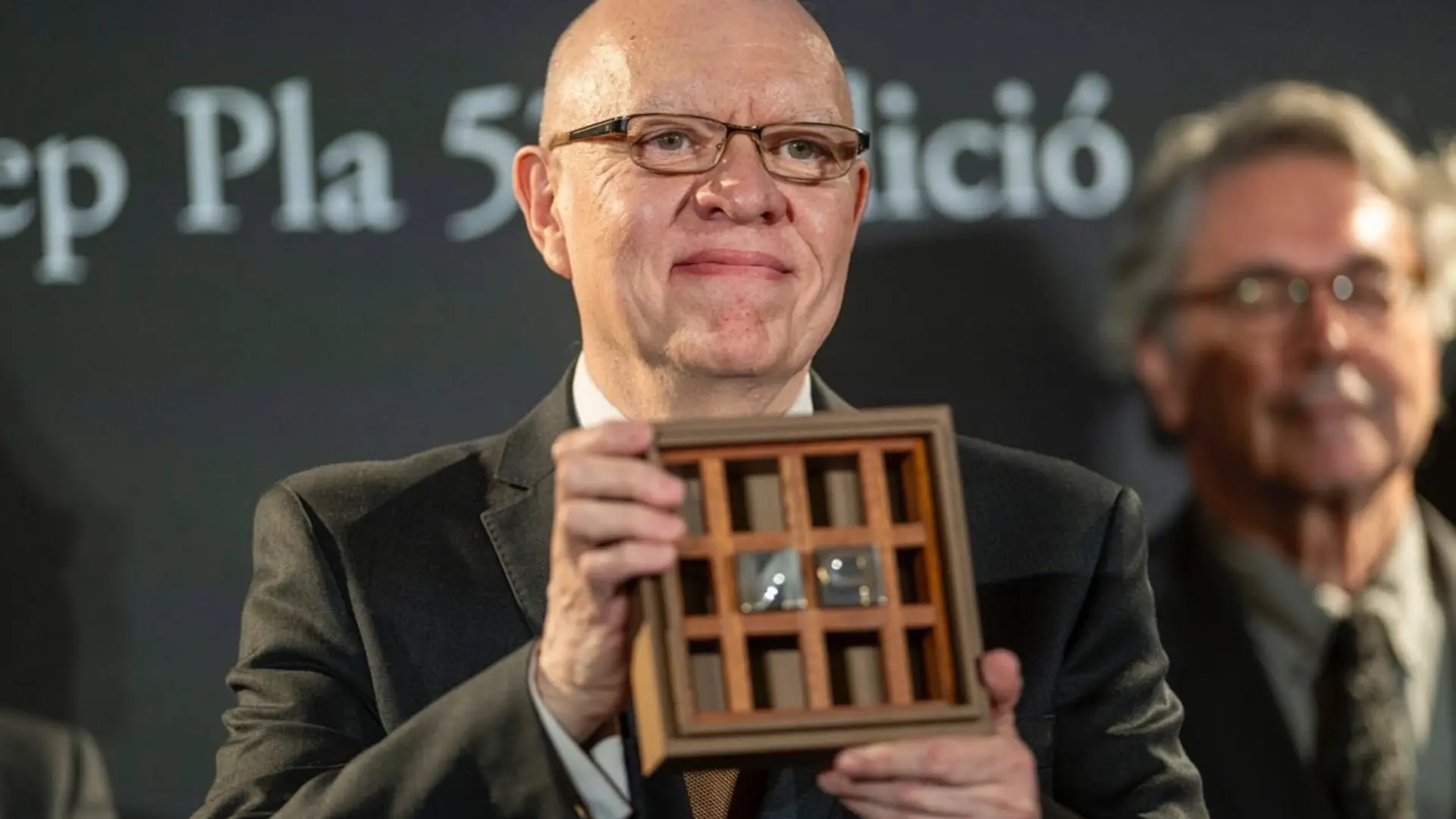 El escritor argentino Jorge Fernández Díaz conquista el 81 premio Nadal con una novela sobre su padre, ‘El secreto de Marcial’ El escritor argentino Jorge Fernández Díaz conquista el 81 premio Nadal con una novela sobre su padre, ‘El secreto de Marcial’
