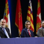 El rey defiende la Justicia como pilar de la democracia y pide respeto a las «normas» para mantener el equilibrio de poderes