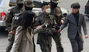 La policía de Corea del Sur detiene al comandante de inteligencia militar por la ley marcial