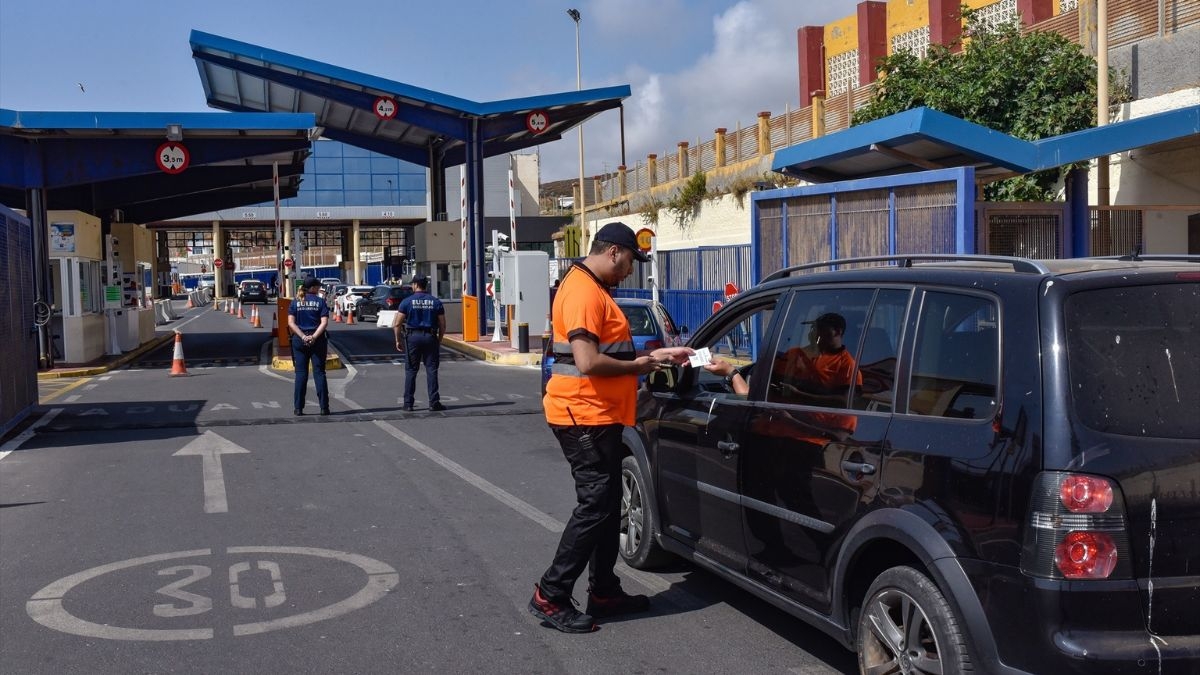 Mohamed VI pone a prueba la confianza de Sánchez al entorpecer la reapertura de las aduanas de Ceuta y Melilla