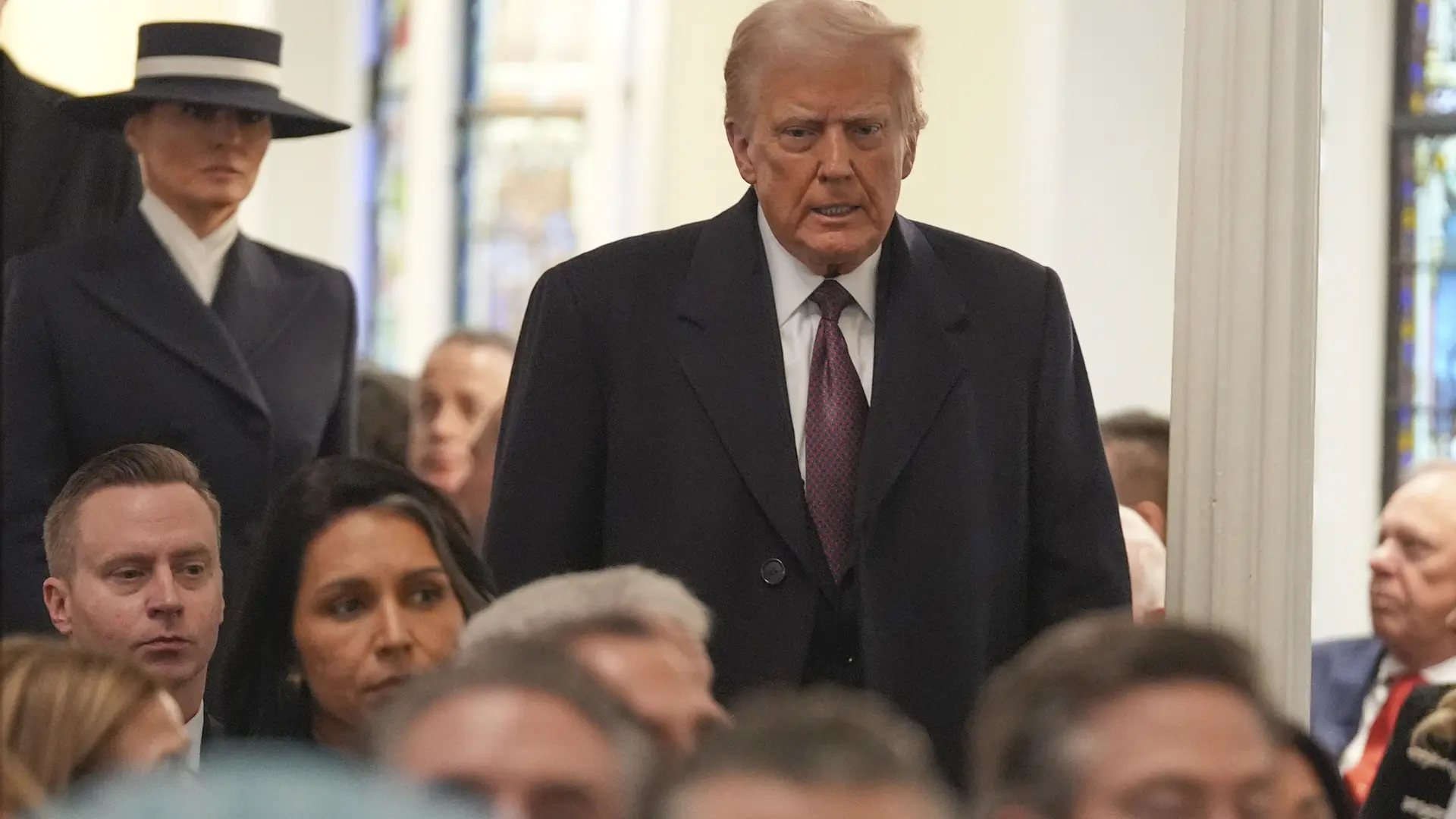 Trump firmará este lunes 10 decretos sobre migración, incluido uno para «cerrar» la frontera con México desplegando militares