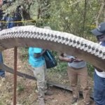 Un trozo de basura espacial de media tonelada cae sobre una aldea poblada de Kenia