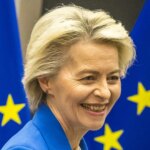 Von der Leyen cancela sus viajes durante dos semanas por una neumonía «grave»