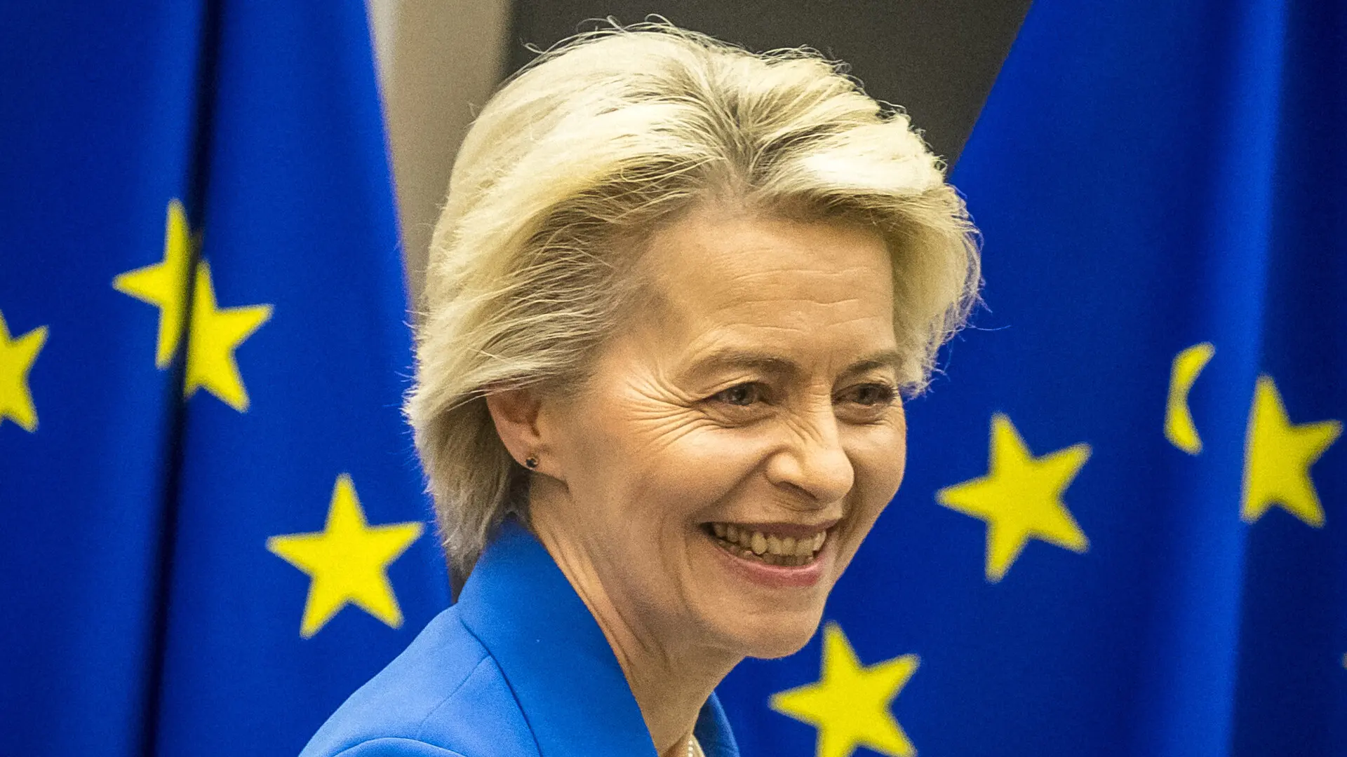 Von der Leyen cancela sus viajes durante dos semanas por una neumonía «grave»