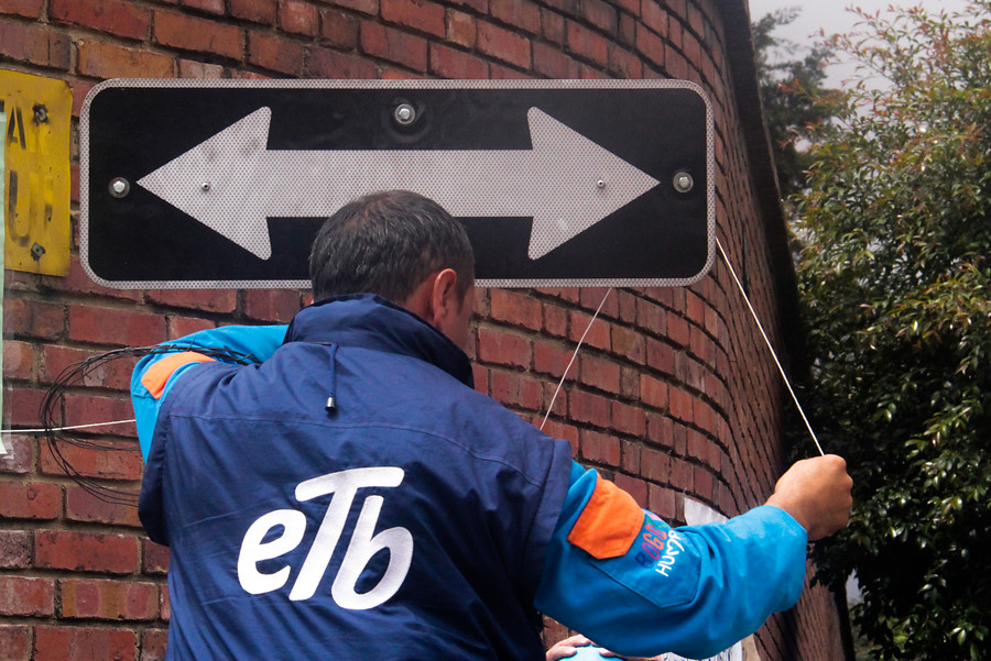 Usuarios de ETB completan 4 días sin servicio: falla los tiene desesperados Usuarios de ETB completan 4 días sin servicio: falla los tiene desesperados