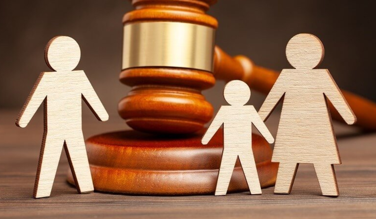 Padres deberán dar manutención a sus hijos así sean mayores de edad