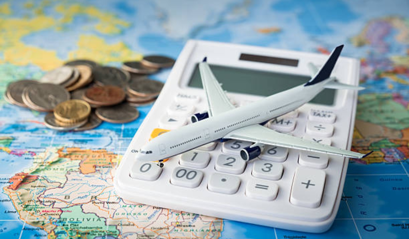 Conozca cuánto DINERO en EFECTIVO puede llevar en un VIAJE DE AVIÓN