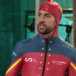 David Broncano se convierte en Ned Flanders (‘Los Simpson’) al probarse el traje de Bobsleigh de Leanna García