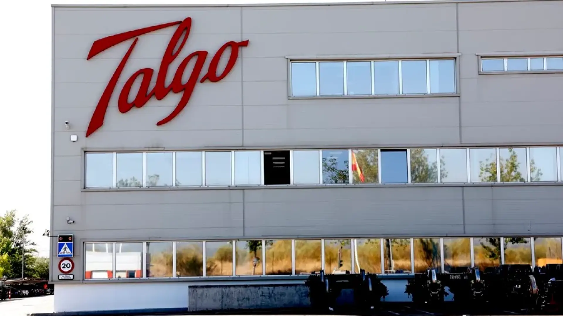 La CNMV suspende la cotización de Talgo ante la nueva oferta de Sidenor