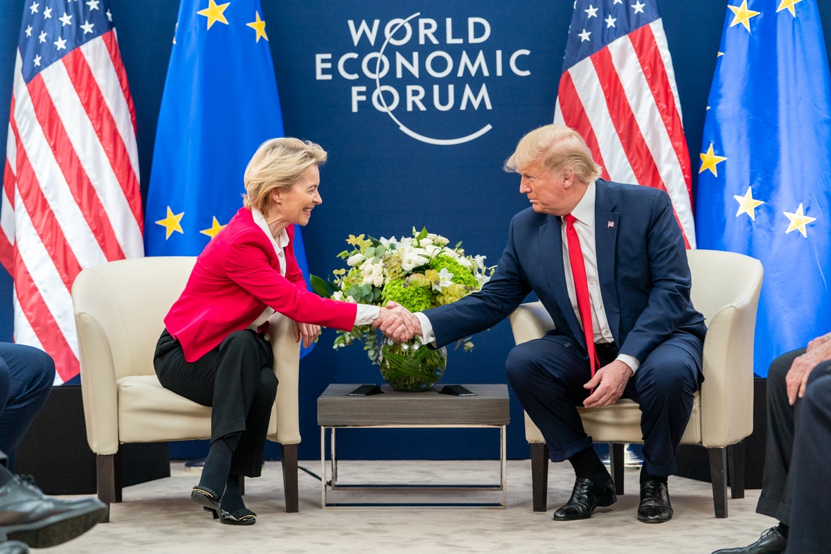 La UE promete una respuesta firme si Trump pone aranceles arbitrarios a productos europeos