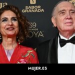 María Jesús Montero, vestida con un kimono japonés en la alfombra roja de los Premios Goya 2025